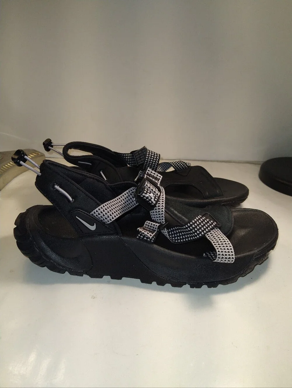 Nike Trail Oneonta Black Pure Platinum Sandals Shoes Men's sz 11 (DJ6604-001).